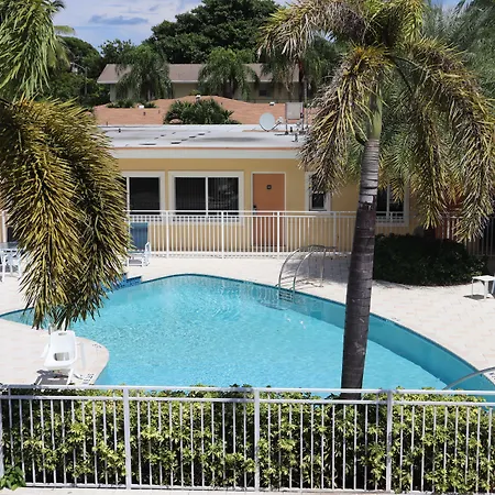 Curtis Inn & Suites-3